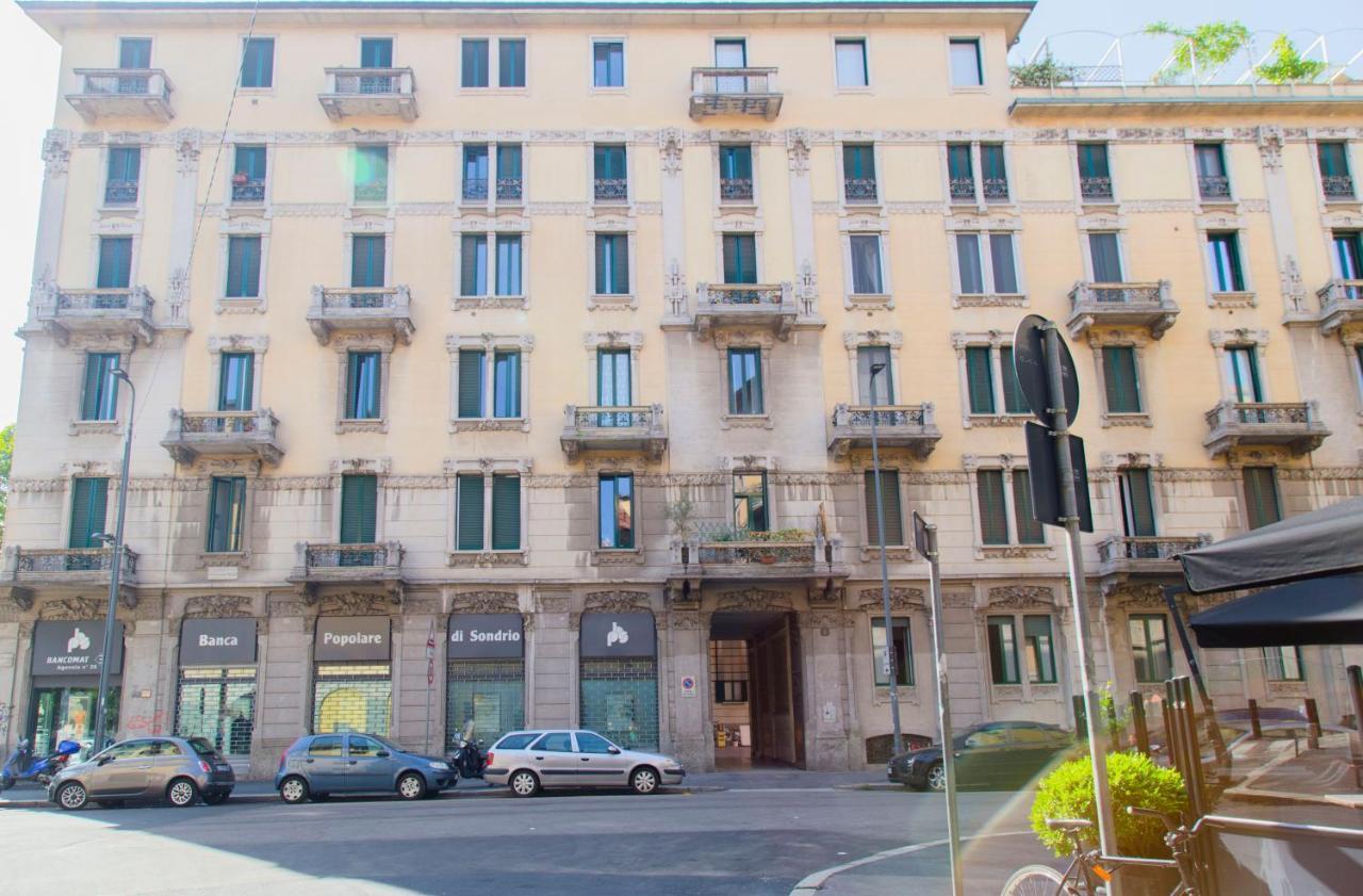 New & Cozy Apt In Porta Romana Milan Bagian luar foto