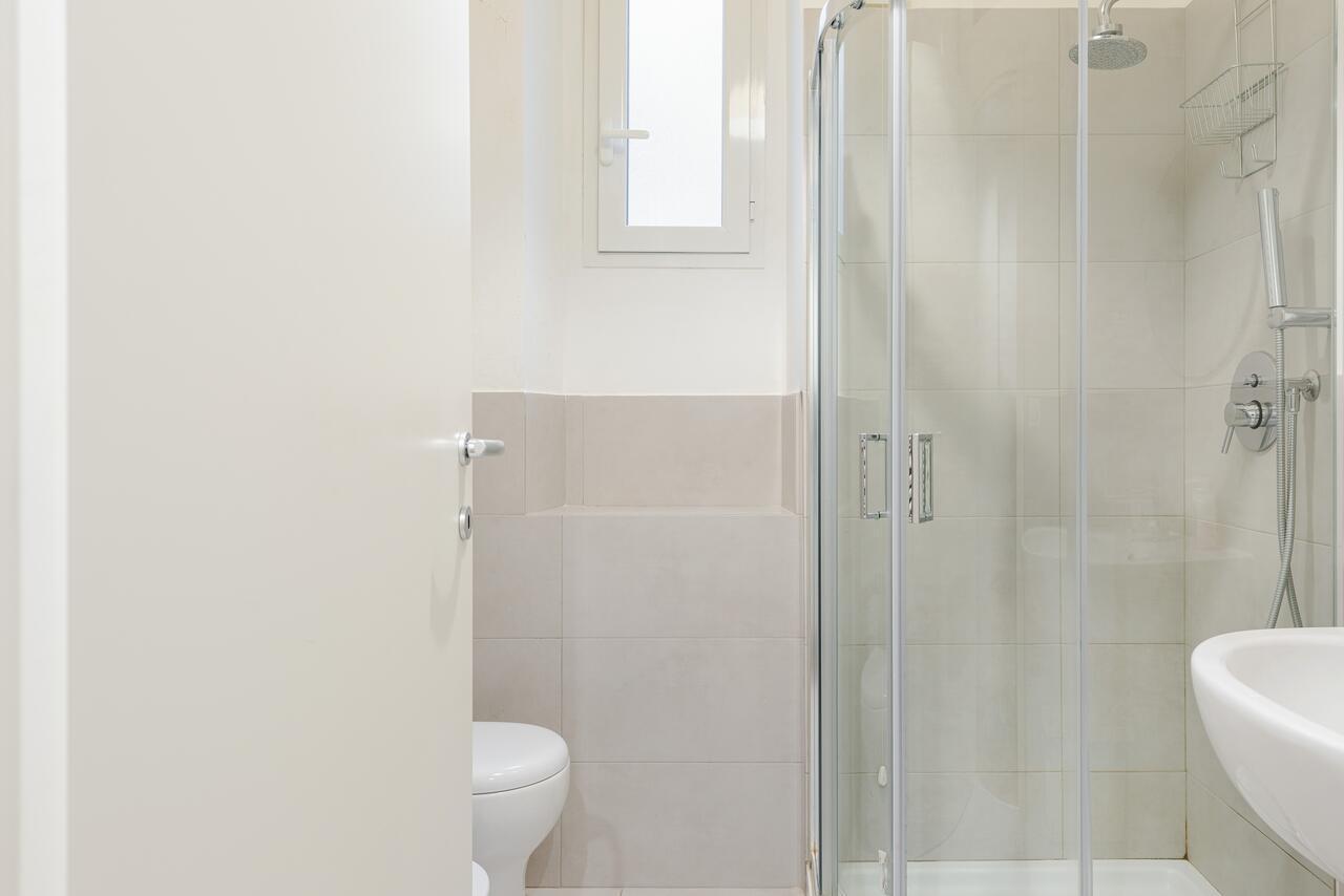 New & Cozy Apt In Porta Romana Milan Bagian luar foto